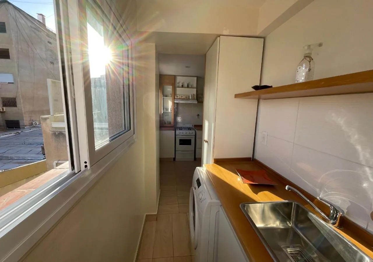 Apartamento Depto Centrico En Mendoza, 3 Ambientes Con Terraza Balcon Wifi Alta Velocidad Lavanderia Cercano Aristides Y Parque General San Martin