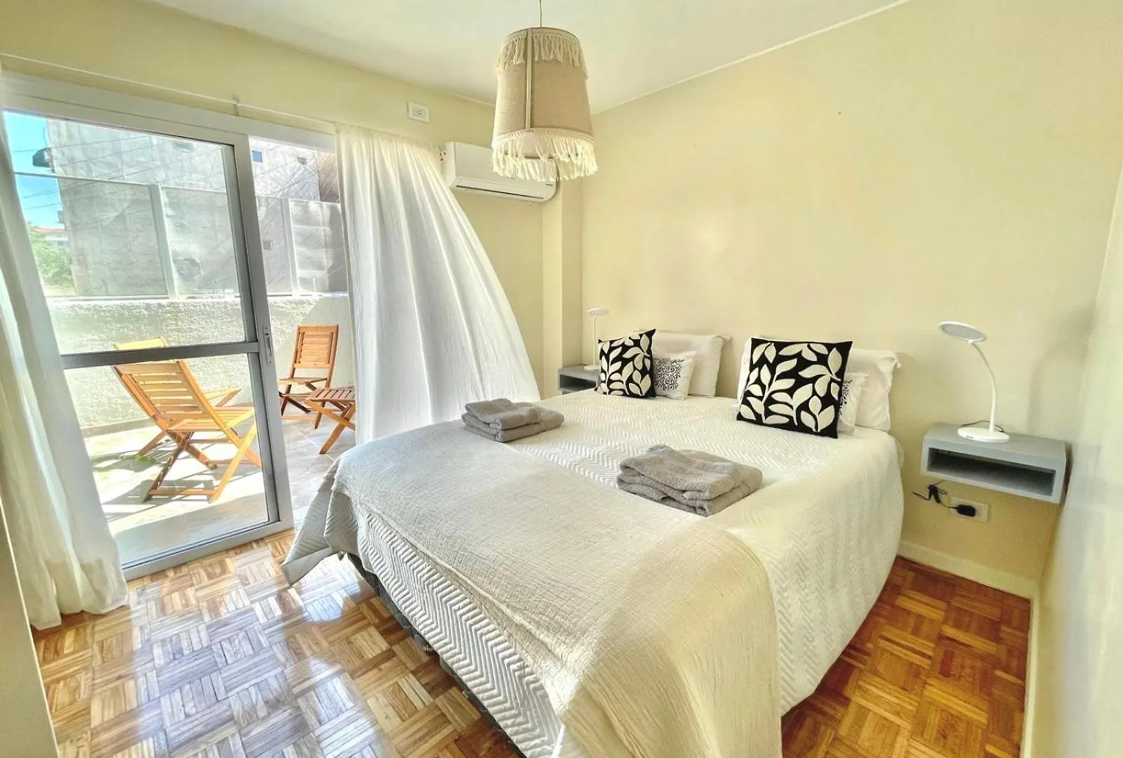 Depto Centrico En Mendoza, 3 Ambientes Con Terraza Balcon Wifi Alta Velocidad Lavanderia Cercano Aristides Y Parque General San Martin