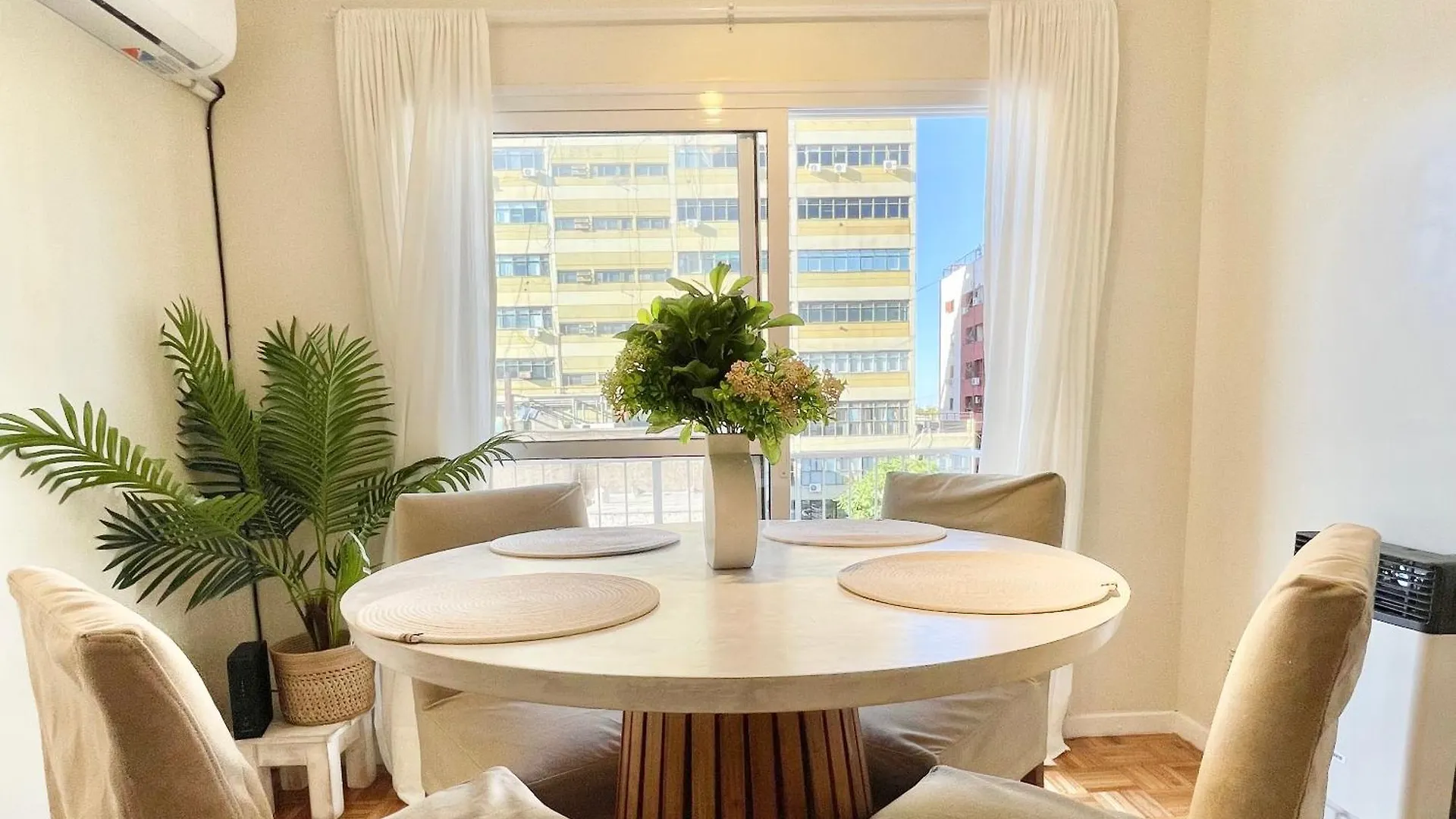 Depto Centrico En Mendoza, 3 Ambientes Con Terraza Balcon Wifi Alta Velocidad Lavanderia Cercano Aristides Y Parque General San Martin Apartamento Mendoza