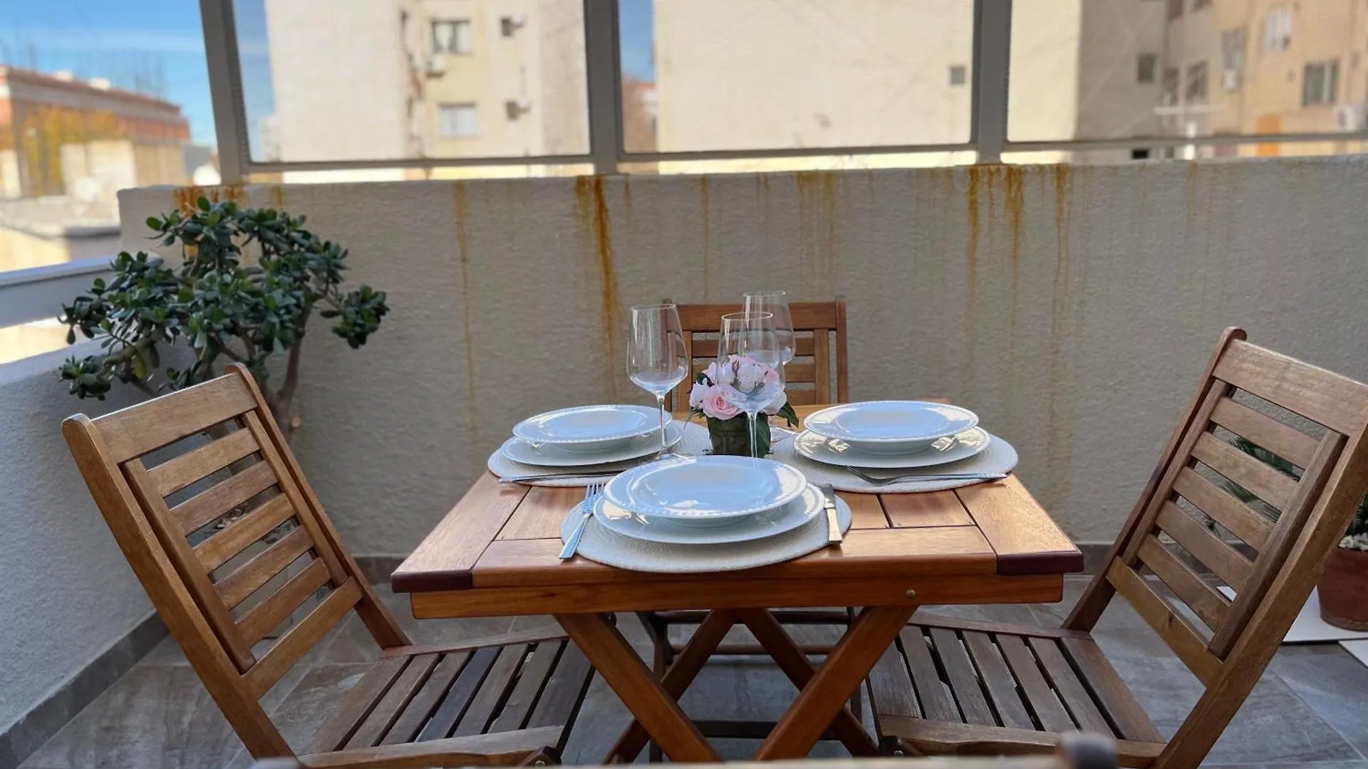 Apartamento Depto Centrico En Mendoza, 3 Ambientes Con Terraza Balcon Wifi Alta Velocidad Lavanderia Cercano Aristides Y Parque General San Martin Argentina