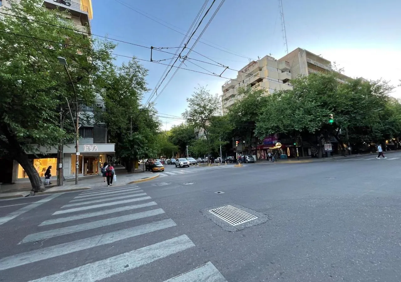 Apartamento Depto Centrico 3 Ambientes Mendoza, Con Terraza Balcon Wifi Alta Velocidad Lavanderia Cercano Aristides Y Parque General San Martin Argentina