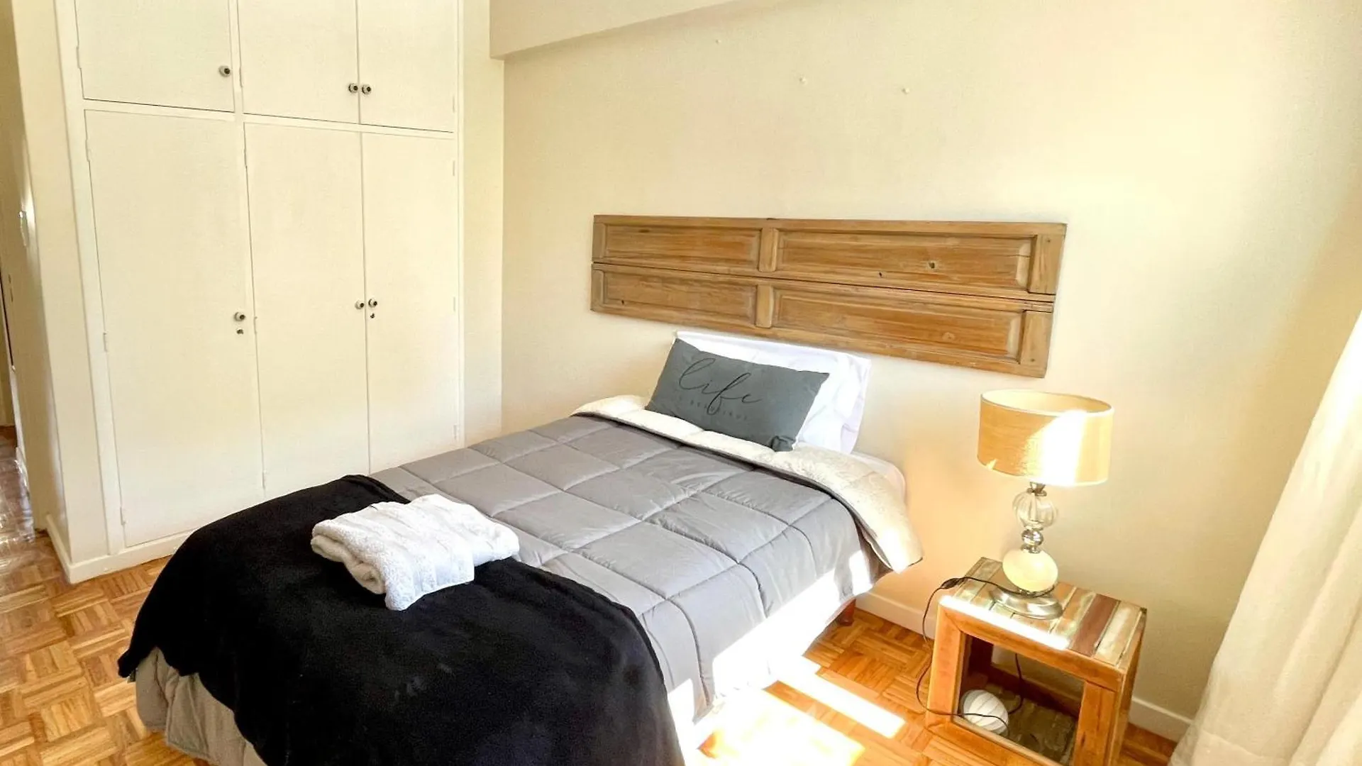 Apartamento Depto Centrico 3 Ambientes Mendoza, Con Terraza Balcon Wifi Alta Velocidad Lavanderia Cercano Aristides Y Parque General San Martin